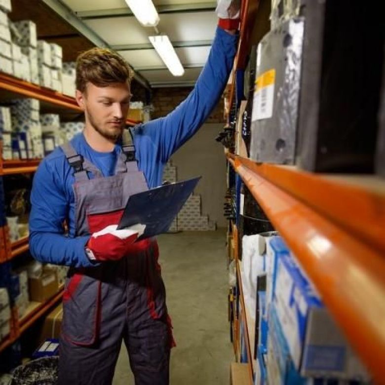 Кладовщики